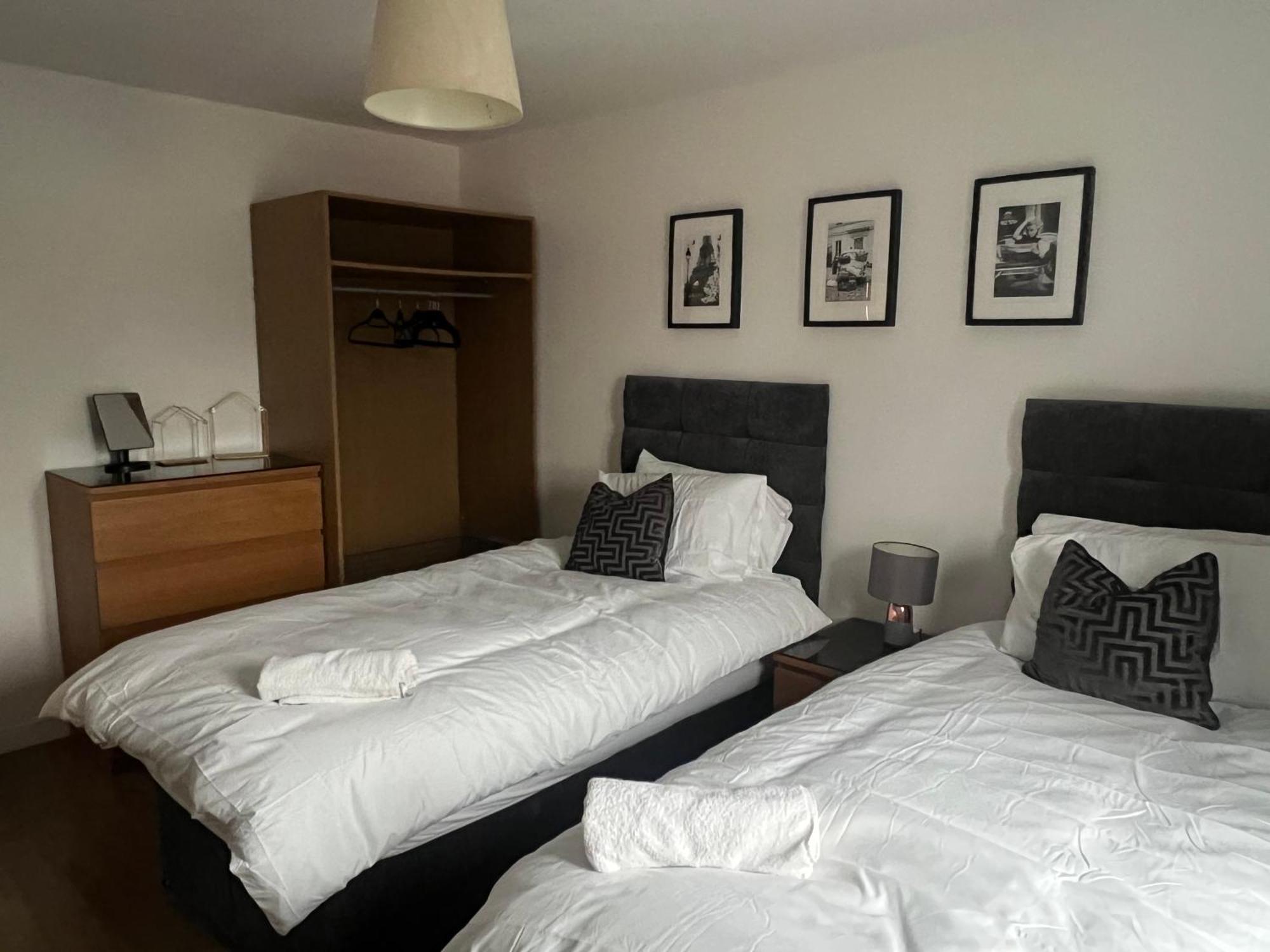 Home Away From Home: Cozy Two Bedroom Apartment Banbury Exteriér fotografie